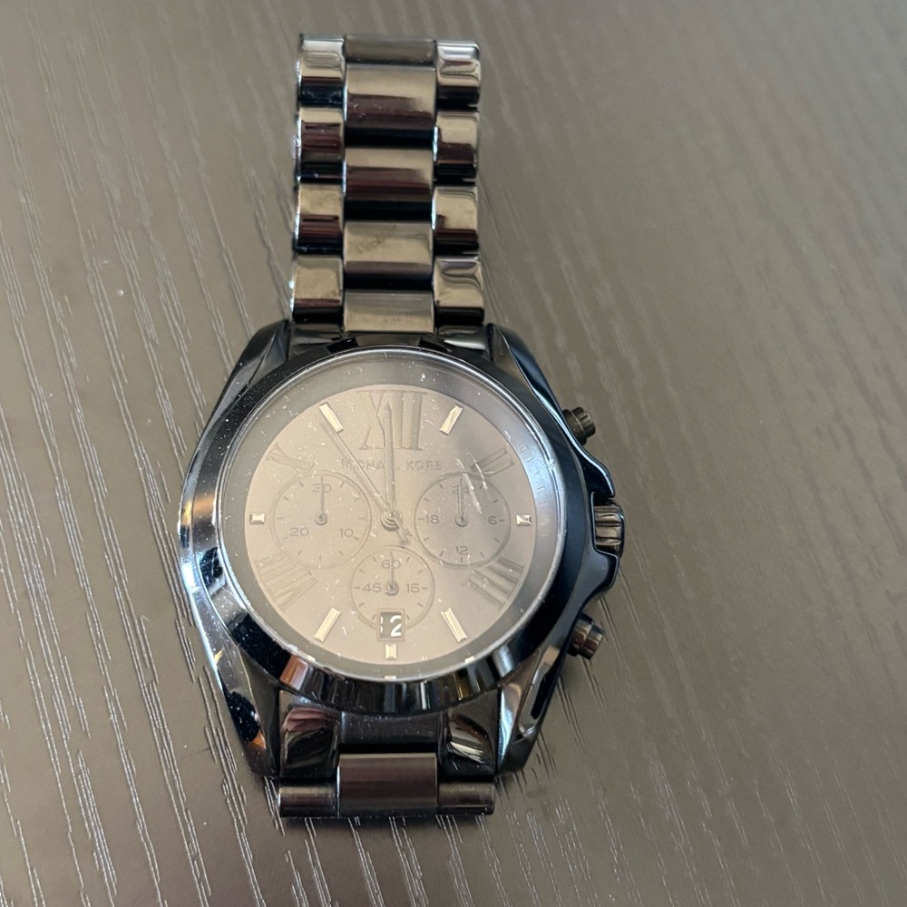 Black Michael Kors men’s style watch